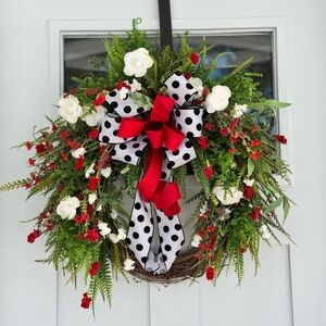 Large Red and White Beaded Fern Wreath